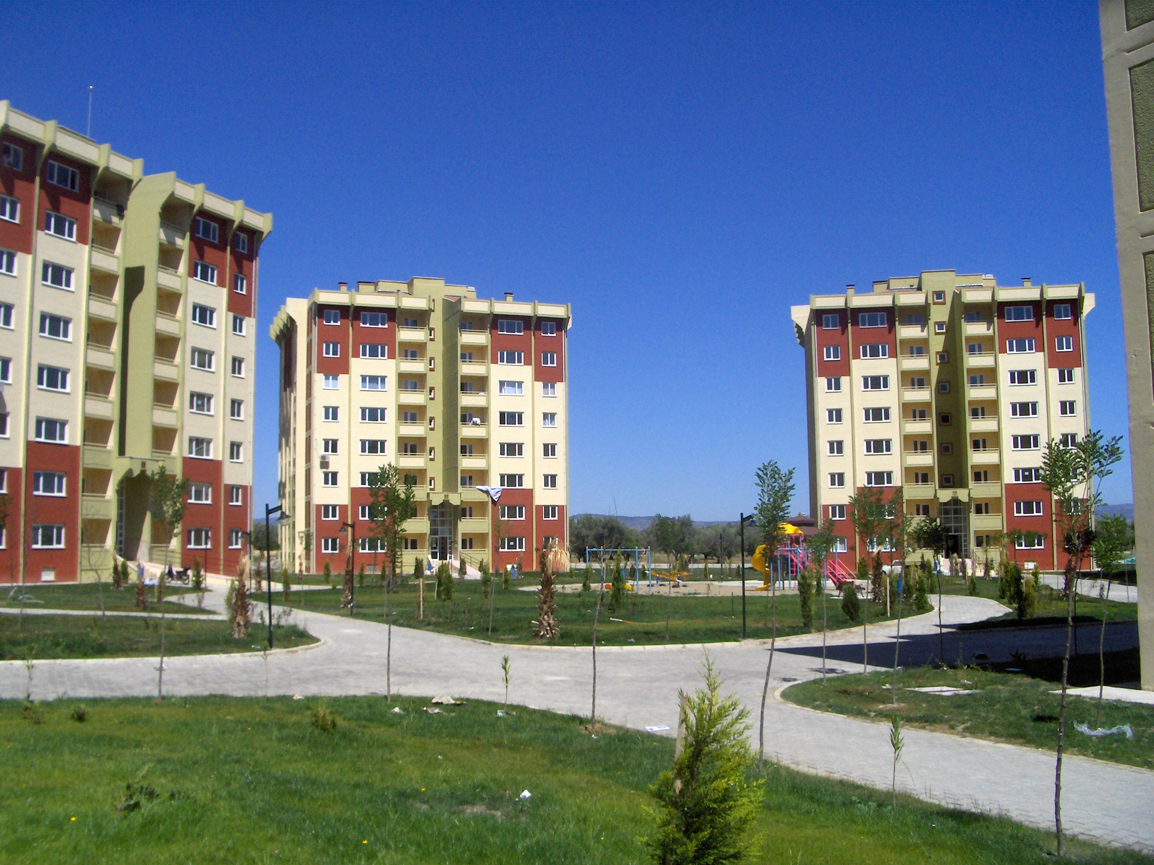 Aydın, Balıkesir, Çanakkale, Denizli, İzmir, Manisa, Burdur İllerinde 3482 Konut